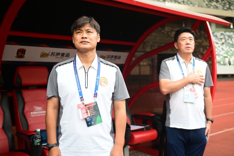 范晓冬盛赞杜震宇:踢中超对他来说就是随便踢 有点胡尔克的感觉